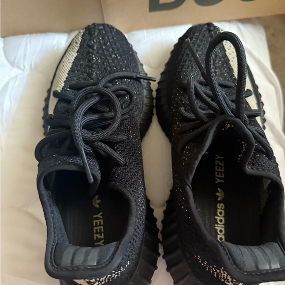 adidas - Picture 5 of 5